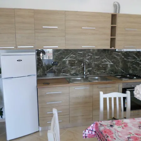 Lindita's Seaview Apartment